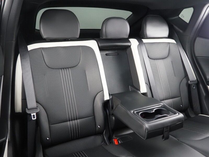 2023 Kia EV6 GT-Line AWD *HEADS-UP DISPLAY, NAVIGATION, ADAPTIVE CRUISE, SAFETY ALERTS, 360 VIEW CAMERAS, MOONROOF, CLIMATE SEATS, HEATED STEERING, 20 INCH WHEELS, MERIDIAN AUDIO, WIRELESS CHARGING, ANDROID & APPLE Round Rock TX