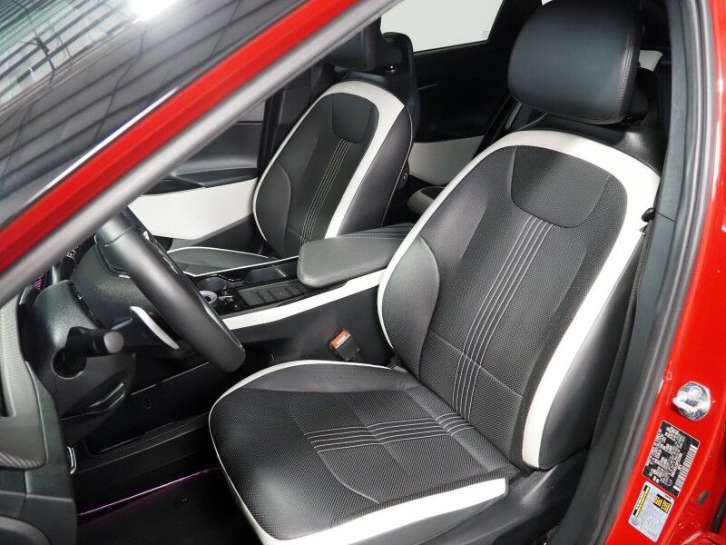 2023 Kia EV6 GT-Line AWD *HEADS-UP DISPLAY, NAVIGATION, ADAPTIVE CRUISE, SAFETY ALERTS, 360 VIEW CAMERAS, MOONROOF, CLIMATE SEATS, HEATED STEERING, 20 INCH WHEELS, MERIDIAN AUDIO, WIRELESS CHARGING, ANDROID & APPLE Round Rock TX