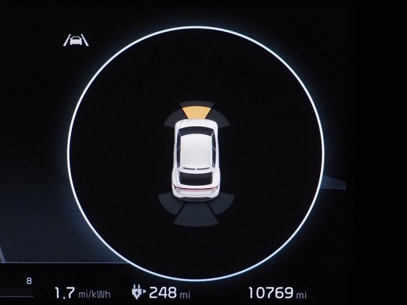 2023 Kia EV6 GT-Line AWD *HEADS-UP DISPLAY, NAVIGATION, ADAPTIVE CRUISE, SAFETY ALERTS, 360 VIEW CAMERAS, MOONROOF, CLIMATE SEATS, HEATED STEERING, 20 INCH WHEELS, MERIDIAN AUDIO, WIRELESS CHARGING, ANDROID & APPLE Round Rock TX