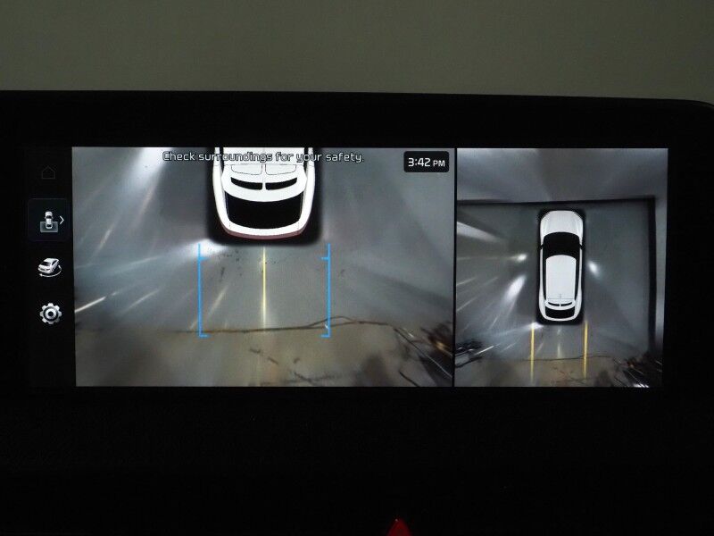 2023 Kia EV6 GT-Line AWD *HEADS-UP DISPLAY, NAVIGATION, ADAPTIVE CRUISE, SAFETY ALERTS, 360 VIEW CAMERAS, MOONROOF, CLIMATE SEATS, HEATED STEERING, 20 INCH WHEELS, MERIDIAN AUDIO, WIRELESS CHARGING, ANDROID & APPLE Round Rock TX