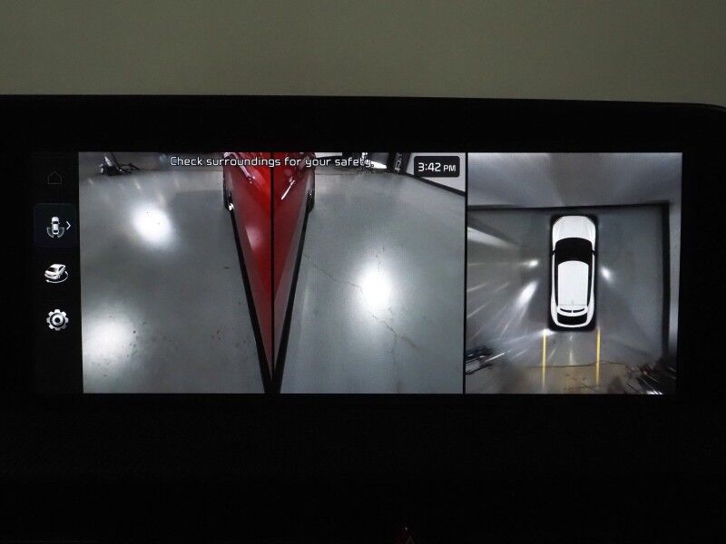 2023 Kia EV6 GT-Line AWD *HEADS-UP DISPLAY, NAVIGATION, ADAPTIVE CRUISE, SAFETY ALERTS, 360 VIEW CAMERAS, MOONROOF, CLIMATE SEATS, HEATED STEERING, 20 INCH WHEELS, MERIDIAN AUDIO, WIRELESS CHARGING, ANDROID & APPLE Round Rock TX