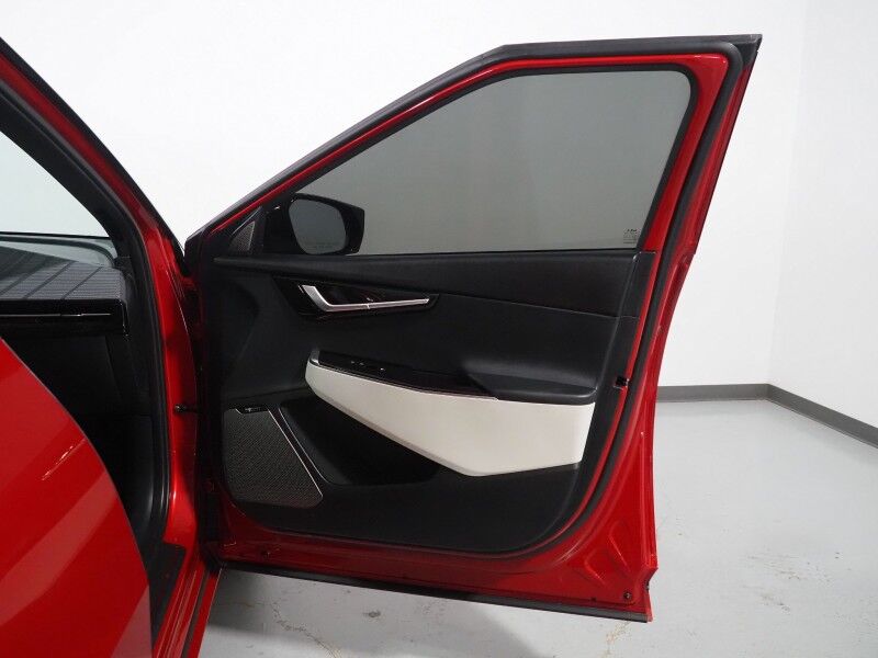 2023 Kia EV6 GT-Line AWD *HEADS-UP DISPLAY, NAVIGATION, ADAPTIVE CRUISE, SAFETY ALERTS, 360 VIEW CAMERAS, MOONROOF, CLIMATE SEATS, HEATED STEERING, 20 INCH WHEELS, MERIDIAN AUDIO, WIRELESS CHARGING, ANDROID & APPLE Round Rock TX