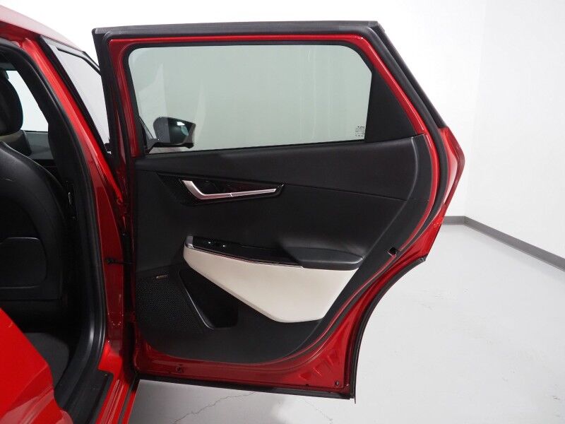 2023 Kia EV6 GT-Line AWD *HEADS-UP DISPLAY, NAVIGATION, ADAPTIVE CRUISE, SAFETY ALERTS, 360 VIEW CAMERAS, MOONROOF, CLIMATE SEATS, HEATED STEERING, 20 INCH WHEELS, MERIDIAN AUDIO, WIRELESS CHARGING, ANDROID & APPLE Round Rock TX