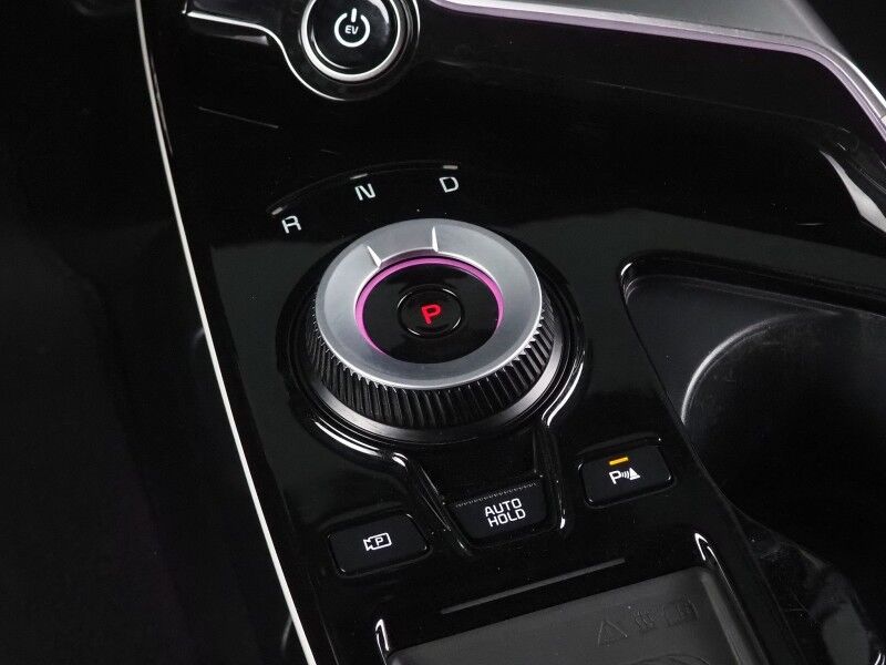 2023 Kia EV6 GT-Line AWD *HEADS-UP DISPLAY, NAVIGATION, ADAPTIVE CRUISE, SAFETY ALERTS, 360 VIEW CAMERAS, MOONROOF, CLIMATE SEATS, HEATED STEERING, 20 INCH WHEELS, MERIDIAN AUDIO, WIRELESS CHARGING, ANDROID & APPLE Round Rock TX