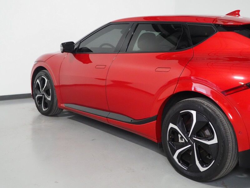 2023 Kia EV6 GT-Line AWD *HEADS-UP DISPLAY, NAVIGATION, ADAPTIVE CRUISE, SAFETY ALERTS, 360 VIEW CAMERAS, MOONROOF, CLIMATE SEATS, HEATED STEERING, 20 INCH WHEELS, MERIDIAN AUDIO, WIRELESS CHARGING, ANDROID & APPLE Round Rock TX