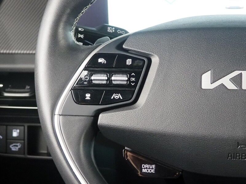 2023 Kia EV6 GT-Line AWD *HEADS-UP DISPLAY, NAVIGATION, ADAPTIVE CRUISE, SAFETY ALERTS, 360 VIEW CAMERAS, MOONROOF, CLIMATE SEATS, HEATED STEERING, MERIDIAN AUDIO, WIRELESS CHARGING, ANDROID & APPLE Round Rock TX