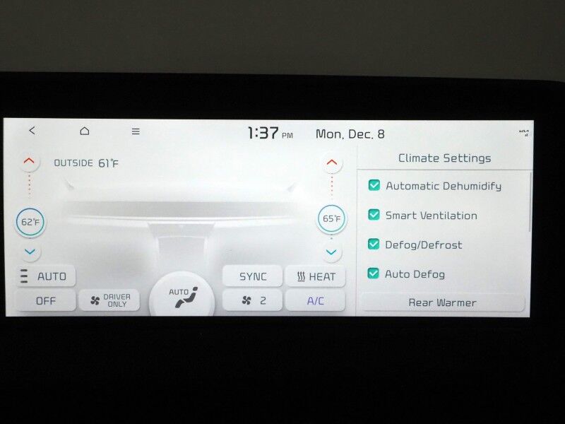 2023 Kia EV6 GT-Line AWD *HEADS-UP DISPLAY, NAVIGATION, ADAPTIVE CRUISE, SAFETY ALERTS, 360 VIEW CAMERAS, MOONROOF, CLIMATE SEATS, HEATED STEERING, MERIDIAN AUDIO, WIRELESS CHARGING, ANDROID & APPLE Round Rock TX