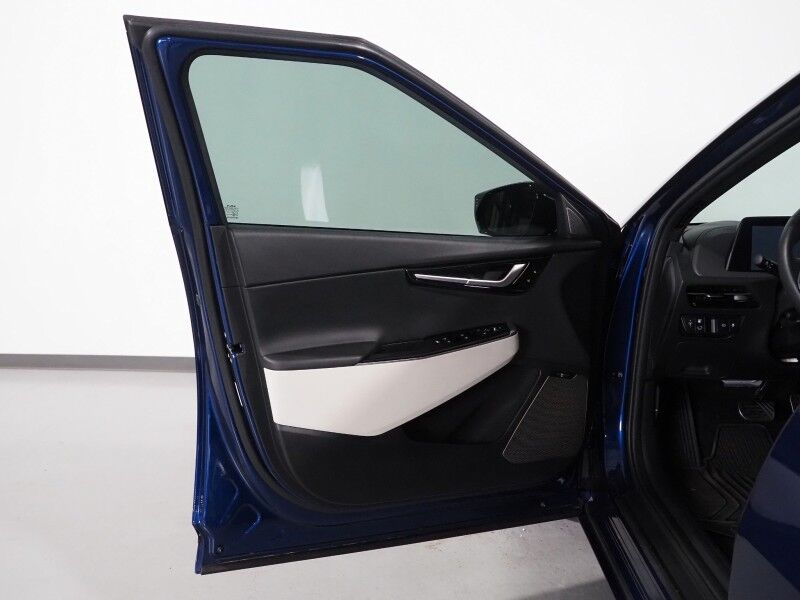 2023 Kia EV6 GT-Line AWD *HEADS-UP DISPLAY, NAVIGATION, ADAPTIVE CRUISE, SAFETY ALERTS, 360 VIEW CAMERAS, MOONROOF, CLIMATE SEATS, HEATED STEERING, MERIDIAN AUDIO, WIRELESS CHARGING, ANDROID & APPLE Round Rock TX