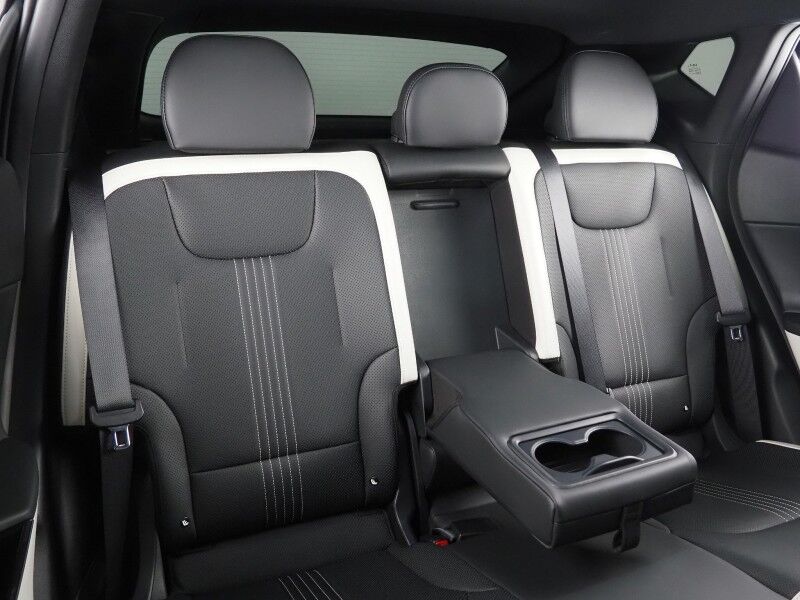 2023 Kia EV6 GT-Line AWD *HEADS-UP DISPLAY, NAVIGATION, ADAPTIVE CRUISE, SAFETY ALERTS, 360 VIEW CAMERAS, MOONROOF, CLIMATE SEATS, HEATED STEERING, MERIDIAN AUDIO, WIRELESS CHARGING, ANDROID & APPLE Round Rock TX