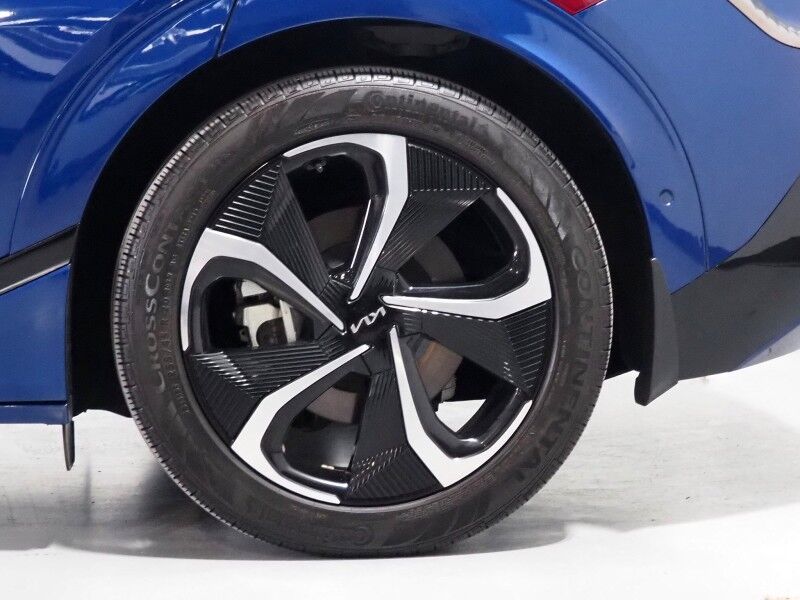 2023 Kia EV6 GT-Line AWD *HEADS-UP DISPLAY, NAVIGATION, ADAPTIVE CRUISE, SAFETY ALERTS, 360 VIEW CAMERAS, MOONROOF, SUEDE LEATHER, CLIMATE SEATS, HEATED STEERING, MERIDIAN AUDIO, WIRELESS CHARGING, ANDROID & APPLE Round Rock TX