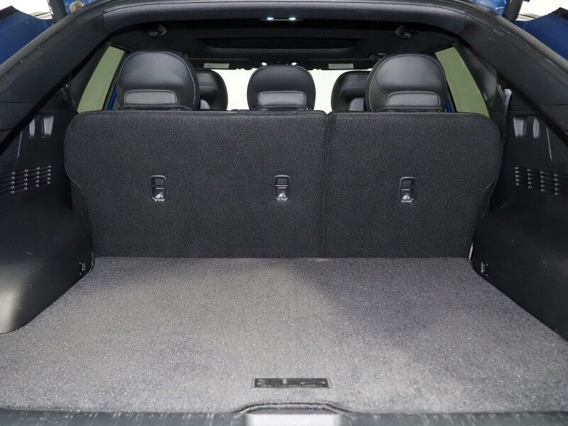 2023 Kia EV6 GT-Line AWD *HEADS-UP DISPLAY, NAVIGATION, ADAPTIVE CRUISE, SAFETY ALERTS, 360 VIEW CAMERAS, MOONROOF, SUEDE LEATHER, CLIMATE SEATS, HEATED STEERING, MERIDIAN AUDIO, WIRELESS CHARGING, ANDROID & APPLE Round Rock TX