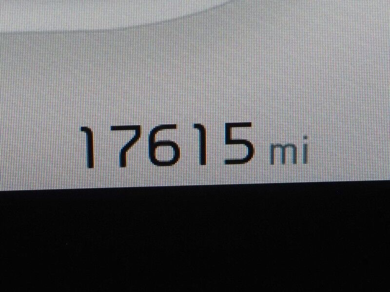 2023 Kia EV6 GT-Line AWD *HEADS-UP DISPLAY, NAVIGATION, ADAPTIVE CRUISE, SAFETY ALERTS, 360 VIEW CAMERAS, MOONROOF, SUEDE LEATHER, CLIMATE SEATS, HEATED STEERING, MERIDIAN AUDIO, WIRELESS CHARGING, ANDROID & APPLE Round Rock TX