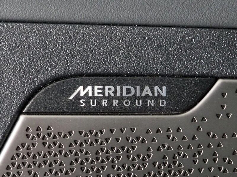 2023 Kia EV6 GT-Line AWD *HEADS-UP DISPLAY, NAVIGATION, ADAPTIVE CRUISE, SAFETY ALERTS, 360 VIEW CAMERAS, MOONROOF, SUEDE LEATHER, CLIMATE SEATS, HEATED STEERING, MERIDIAN AUDIO, WIRELESS CHARGING, ANDROID & APPLE Round Rock TX