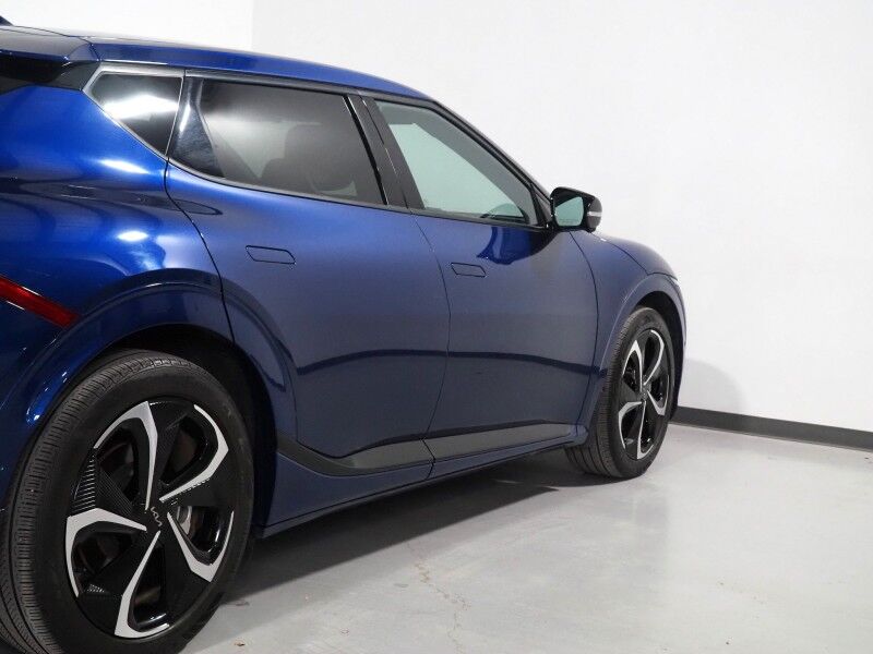 2023 Kia EV6 GT-Line AWD *HEADS-UP DISPLAY, NAVIGATION, ADAPTIVE CRUISE, SAFETY ALERTS, 360 VIEW CAMERAS, MOONROOF, SUEDE LEATHER, CLIMATE SEATS, HEATED STEERING, MERIDIAN AUDIO, WIRELESS CHARGING, ANDROID & APPLE Round Rock TX