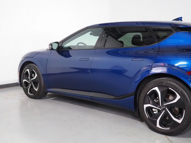 2023 Kia EV6 GT-Line AWD *HEADS-UP DISPLAY, NAVIGATION, ADAPTIVE CRUISE, SAFETY ALERTS, 360 VIEW CAMERAS, MOONROOF, SUEDE LEATHER, CLIMATE SEATS, HEATED STEERING, MERIDIAN AUDIO, WIRELESS CHARGING, ANDROID & APPLE Round Rock TX