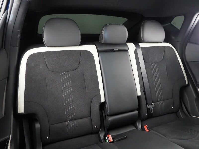 2023 Kia EV6 GT-Line AWD *HEADS-UP DISPLAY, NAVIGATION, ADAPTIVE CRUISE, SAFETY ALERTS, 360 VIEW CAMERAS, MOONROOF, SUEDE LEATHER, CLIMATE SEATS, HEATED STEERING, MERIDIAN AUDIO, WIRELESS CHARGING, ANDROID & APPLE Round Rock TX