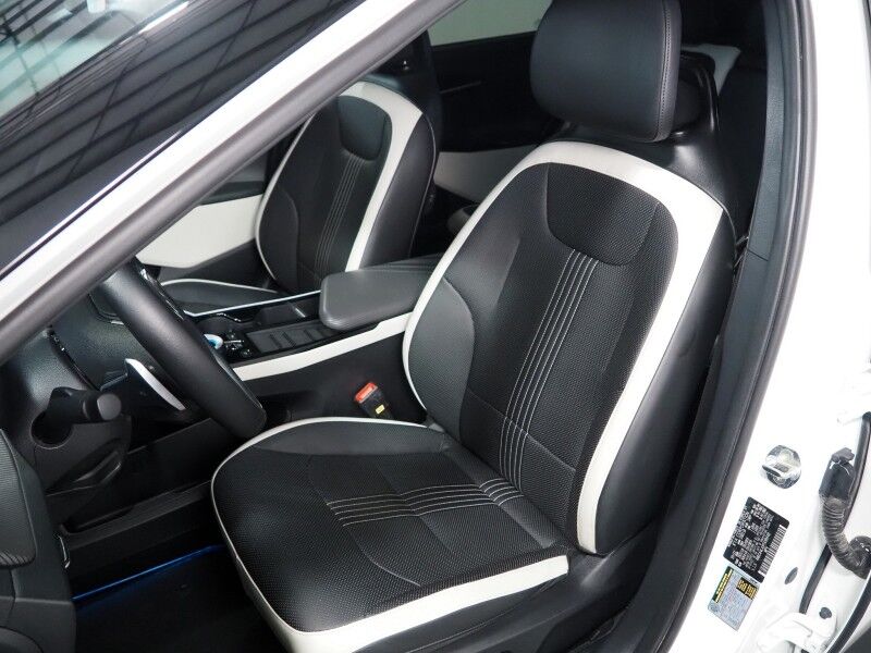 2023 Kia EV6 GT-Line *HEADS-UP DISPLAY, NAVIGATION, ADAPTIVE CRUISE, SAFETY ALERTS, 360 VIEW CAMERAS, MOONROOF, CLIMATE SEATS, 19 INCH WHEELS, MERIDIAN AUDIO, WIRELESS CHARGING, ANDROID & APPLE Round Rock TX