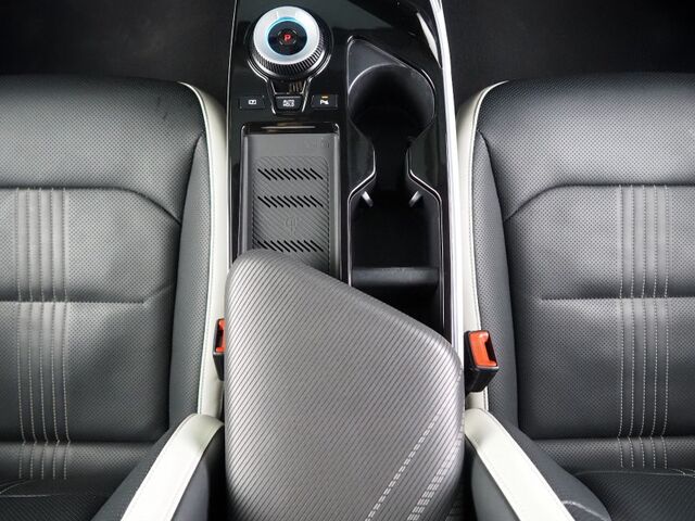 2023 Kia EV6 GT-Line *HEADS-UP DISPLAY, NAVIGATION, ADAPTIVE CRUISE, SAFETY ALERTS, 360 VIEW CAMERAS, MOONROOF, CLIMATE SEATS, 19 INCH WHEELS, MERIDIAN AUDIO, WIRELESS CHARGING, ANDROID & APPLE Round Rock TX 2023 Kia EV6 GT-Line *HEADS-UP DISPLAY, NAVIGATION, ADAPTIVE CRUISE, SAFETY ALERTS, 360 VIEW CAMERAS, MOONROOF, CLIMATE SEATS, 19 INCH WHEELS, MERIDIAN AUDIO, WIRELESS CHARGING, ANDROID & APPLE Round Rock TX
