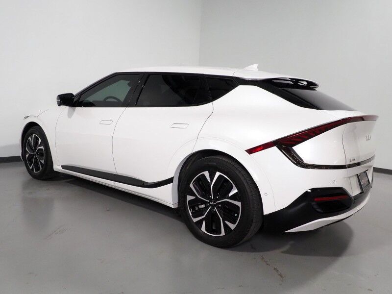 2023 Kia EV6 GT-Line *HEADS-UP DISPLAY, NAVIGATION, ADAPTIVE CRUISE, SAFETY ALERTS, 360 VIEW CAMERAS, MOONROOF, CLIMATE SEATS, 19 INCH WHEELS, MERIDIAN AUDIO, WIRELESS CHARGING, ANDROID & APPLE Round Rock TX