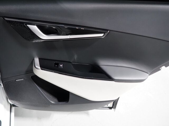 2023 Kia EV6 GT-Line *HEADS-UP DISPLAY, NAVIGATION, ADAPTIVE CRUISE, SAFETY ALERTS, 360 VIEW CAMERAS, MOONROOF, CLIMATE SEATS, 19 INCH WHEELS, MERIDIAN AUDIO, WIRELESS CHARGING, ANDROID & APPLE Round Rock TX 2023 Kia EV6 GT-Line *HEADS-UP DISPLAY, NAVIGATION, ADAPTIVE CRUISE, SAFETY ALERTS, 360 VIEW CAMERAS, MOONROOF, CLIMATE SEATS, 19 INCH WHEELS, MERIDIAN AUDIO, WIRELESS CHARGING, ANDROID & APPLE Round Rock TX