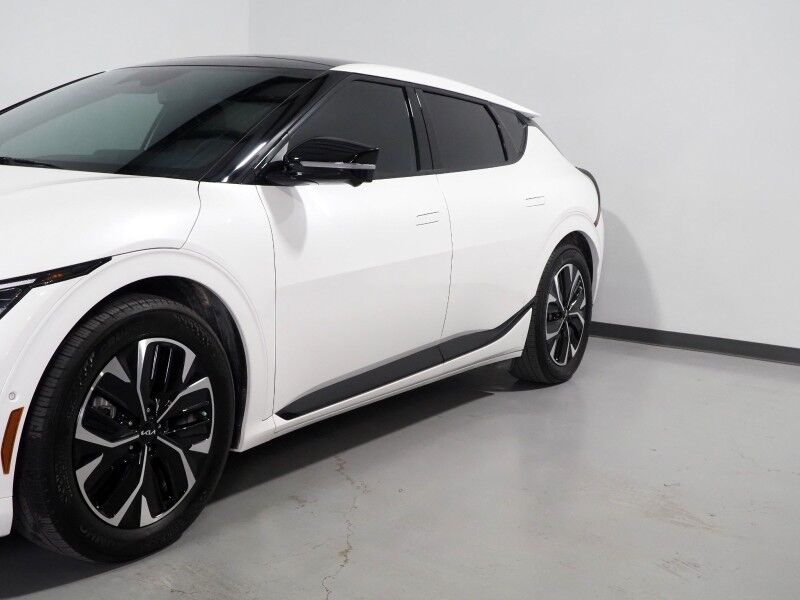 2023 Kia EV6 GT-Line *HEADS-UP DISPLAY, NAVIGATION, ADAPTIVE CRUISE, SAFETY ALERTS, 360 VIEW CAMERAS, MOONROOF, CLIMATE SEATS, 19 INCH WHEELS, MERIDIAN AUDIO, WIRELESS CHARGING, ANDROID & APPLE Round Rock TX