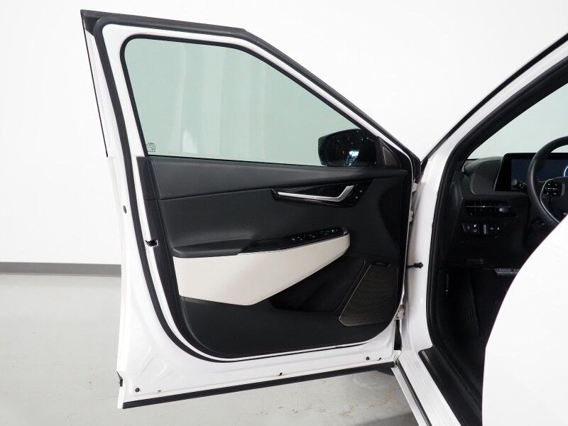 2023 Kia EV6 GT-Line *HEADS-UP DISPLAY, NAVIGATION, ADAPTIVE CRUISE, SAFETY ALERTS, 360 VIEW CAMERAS, MOONROOF, CLIMATE SEATS, 19 INCH WHEELS, MERIDIAN AUDIO, WIRELESS CHARGING, ANDROID & APPLE Round Rock TX