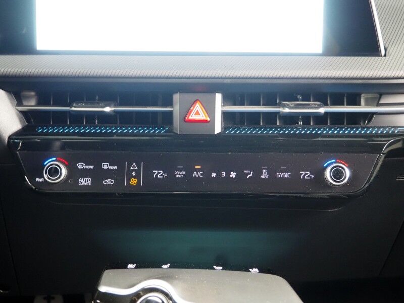 2023 Kia EV6 GT-Line *HEADS-UP DISPLAY, NAVIGATION, ADAPTIVE CRUISE, SAFETY ALERTS, 360 VIEW CAMERAS, MOONROOF, CLIMATE SEATS, 19 INCH WHEELS, MERIDIAN AUDIO, WIRELESS CHARGING, ANDROID & APPLE Round Rock TX