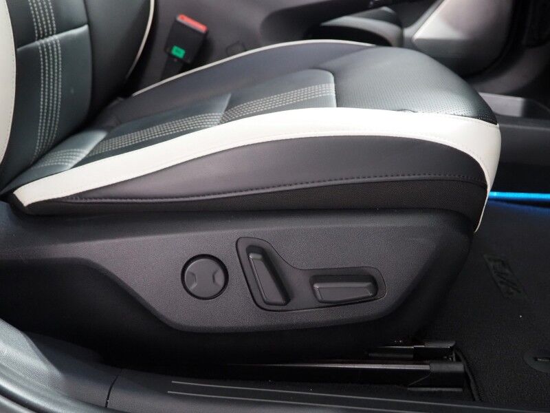 2023 Kia EV6 GT-Line *HEADS-UP DISPLAY, NAVIGATION, ADAPTIVE CRUISE, SAFETY ALERTS, 360 VIEW CAMERAS, MOONROOF, CLIMATE SEATS, 19 INCH WHEELS, MERIDIAN AUDIO, WIRELESS CHARGING, ANDROID & APPLE Round Rock TX