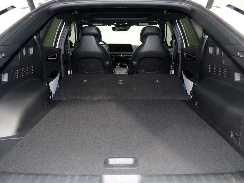 2023 Kia EV6 GT-Line *HEADS-UP DISPLAY, NAVIGATION, ADAPTIVE CRUISE, SAFETY ALERTS, 360 VIEW CAMERAS, MOONROOF, CLIMATE SEATS, 19 INCH WHEELS, MERIDIAN AUDIO, WIRELESS CHARGING, ANDROID & APPLE Round Rock TX