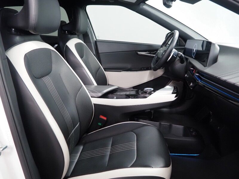 2023 Kia EV6 GT-Line *HEADS-UP DISPLAY, NAVIGATION, ADAPTIVE CRUISE, SAFETY ALERTS, 360 VIEW CAMERAS, MOONROOF, CLIMATE SEATS, 19 INCH WHEELS, MERIDIAN AUDIO, WIRELESS CHARGING, ANDROID & APPLE Round Rock TX