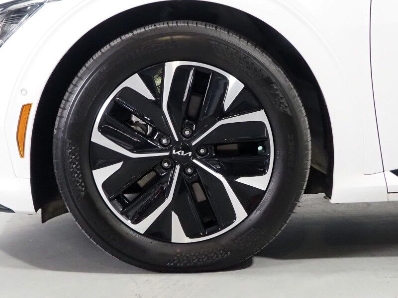 2023 Kia EV6 GT-Line *HEADS-UP DISPLAY, NAVIGATION, ADAPTIVE CRUISE, SAFETY ALERTS, 360 VIEW CAMERAS, MOONROOF, CLIMATE SEATS, 19 INCH WHEELS, MERIDIAN AUDIO, WIRELESS CHARGING, ANDROID & APPLE Round Rock TX