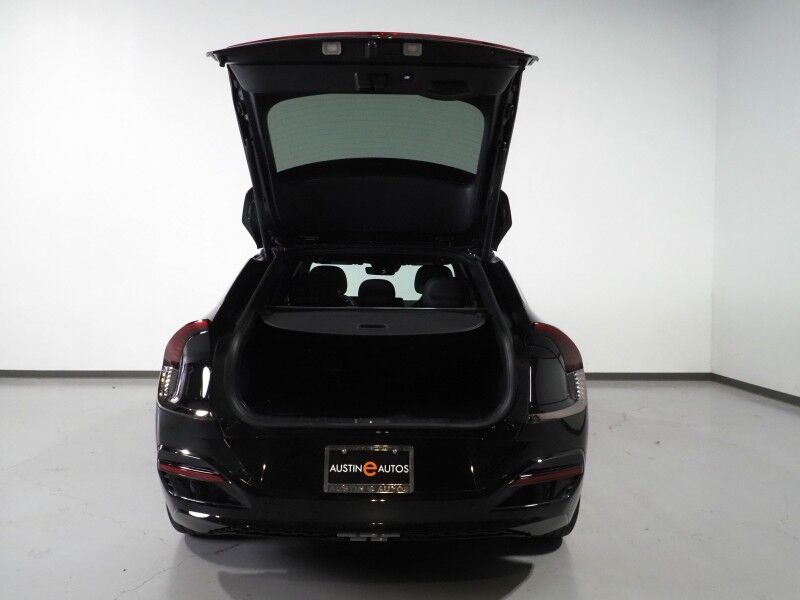 2023 Kia EV6 GT-Line *HEADS-UP DISPLAY, NAVIGATION, ADAPTIVE CRUISE, SAFETY ALERTS, 360 VIEW CAMERAS, MOONROOF, SUEDE LEATHER, CLIMATE SEATS, 19 INCH WHEELS, MERIDIAN AUDIO, WIRELESS CHARGING, ANDROID & APPLE Round Rock TX