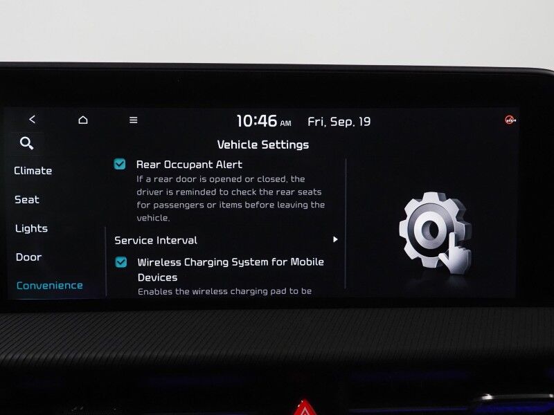 2023 Kia EV6 GT-Line *HEADS-UP DISPLAY, NAVIGATION, ADAPTIVE CRUISE, SAFETY ALERTS, 360 VIEW CAMERAS, MOONROOF, SUEDE LEATHER, CLIMATE SEATS, 19 INCH WHEELS, MERIDIAN AUDIO, WIRELESS CHARGING, ANDROID & APPLE Round Rock TX