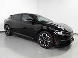 2023 Kia EV6 GT-Line *HEADS-UP DISPLAY, NAVIGATION, ADAPTIVE CRUISE, SAFETY ALERTS, 360 VIEW CAMERAS, MOONROOF, SUEDE LEATHER, CLIMATE SEATS, 19 INCH WHEELS, MERIDIAN AUDIO, WIRELESS CHARGING, ANDROID & APPLE