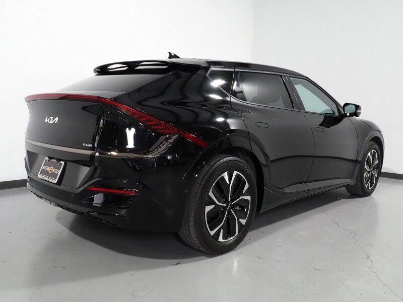 2023 Kia EV6 GT-Line *HEADS-UP DISPLAY, NAVIGATION, ADAPTIVE CRUISE, SAFETY ALERTS, 360 VIEW CAMERAS, MOONROOF, SUEDE LEATHER, CLIMATE SEATS, 19 INCH WHEELS, MERIDIAN AUDIO, WIRELESS CHARGING, ANDROID & APPLE Round Rock TX