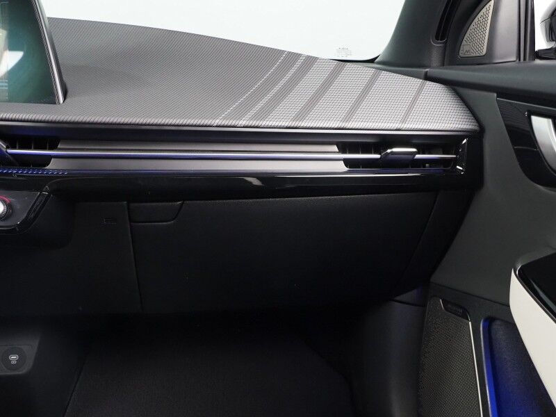 2023 Kia EV6 GT-Line *HEADS-UP DISPLAY, NAVIGATION, ADAPTIVE CRUISE, SAFETY ALERTS, 360 VIEW CAMERAS, MOONROOF, SUEDE LEATHER, CLIMATE SEATS, 19 INCH WHEELS, MERIDIAN AUDIO, WIRELESS CHARGING, ANDROID & APPLE Round Rock TX