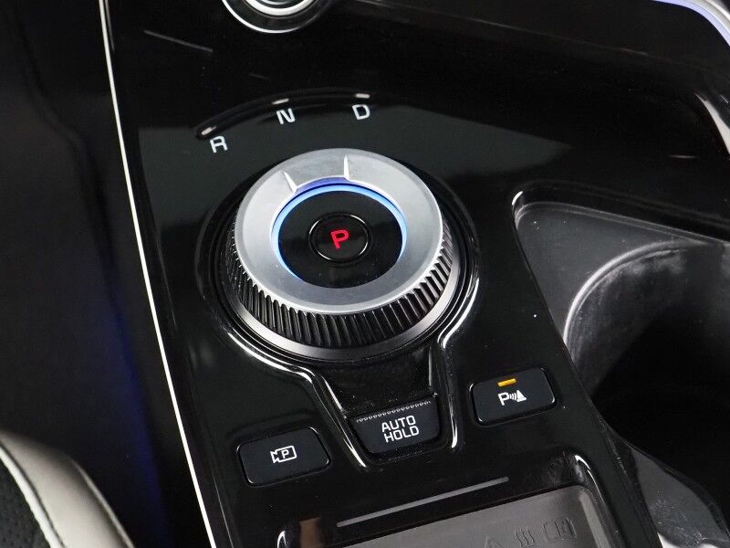 2023 Kia EV6 GT-Line *HEADS-UP DISPLAY, NAVIGATION, ADAPTIVE CRUISE, SAFETY ALERTS, 360 VIEW CAMERAS, MOONROOF, SUEDE LEATHER, CLIMATE SEATS, 19 INCH WHEELS, MERIDIAN AUDIO, WIRELESS CHARGING, ANDROID & APPLE Round Rock TX