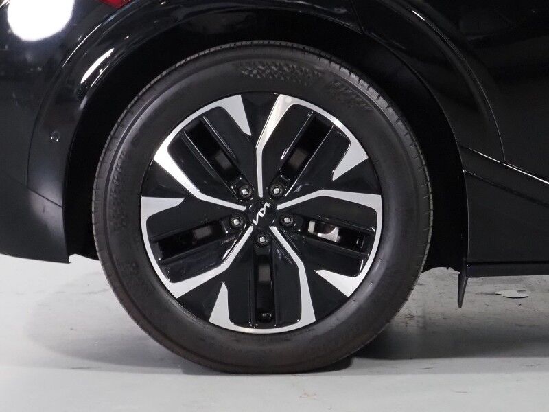 2023 Kia EV6 GT-Line *HEADS-UP DISPLAY, NAVIGATION, ADAPTIVE CRUISE, SAFETY ALERTS, 360 VIEW CAMERAS, MOONROOF, SUEDE LEATHER, CLIMATE SEATS, 19 INCH WHEELS, MERIDIAN AUDIO, WIRELESS CHARGING, ANDROID & APPLE Round Rock TX