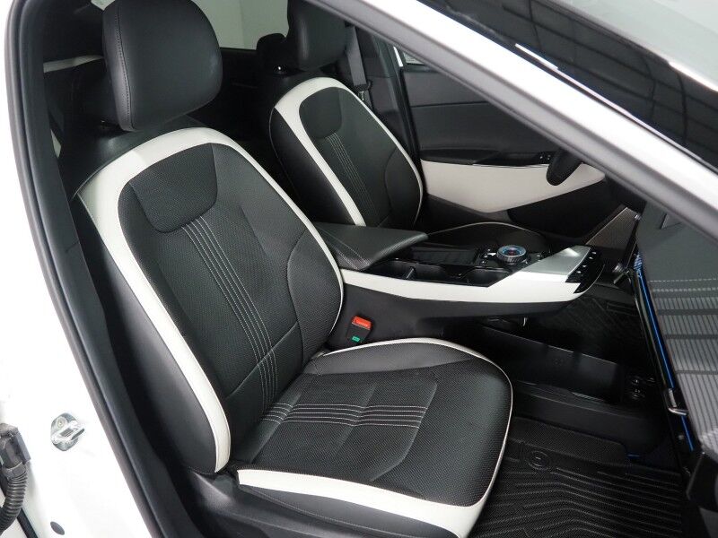 2023 Kia EV6 GT-Line RWD *HEADS-UP DISPLAY, NAVIGATION, SAFETY ALERTS, ADAPTIVE CRUISE, 360 VIEW CAMERAS, MOONROOF, CLIMATE SEATS, MERIDIAN AUDIO, WIRELESS CHARGING, ANDROID & APPLE