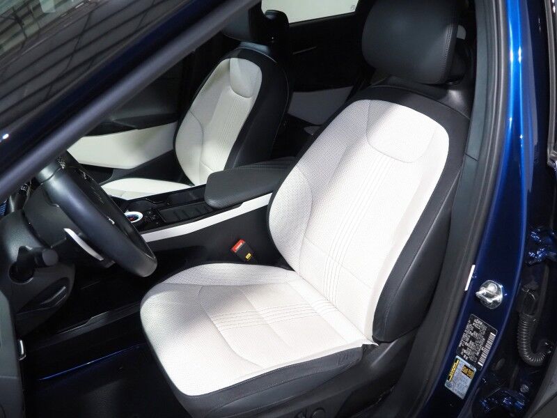 2023 Kia EV6 GT-Line RWD *HEADS-UP DISPLAY, NAVIGATION, SAFETY ALERTS, ADAPTIVE CRUISE, 360 VIEW CAMERAS, MOONROOF, CLIMATE SEATS, MERIDIAN AUDIO, WIRELESS CHARGING, ANDROID & APPLE Round Rock TX