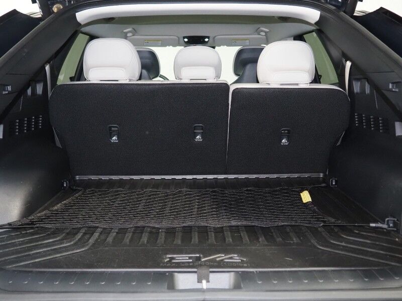 2023 Kia EV6 Wind (77 kWh Battery - 310 Mile Range) *NAVIGATION, SAFETY ALERTS, ADAPTIVE CRUISE, 360 VIEW CAMERAS, DIGITAL COCKPIT, VEGAN LEATHER, CLIMATE SEATS, WIRELESS CHARING, MERIDIAN AUDIO, APPLE CARPLAY Round Rock TX