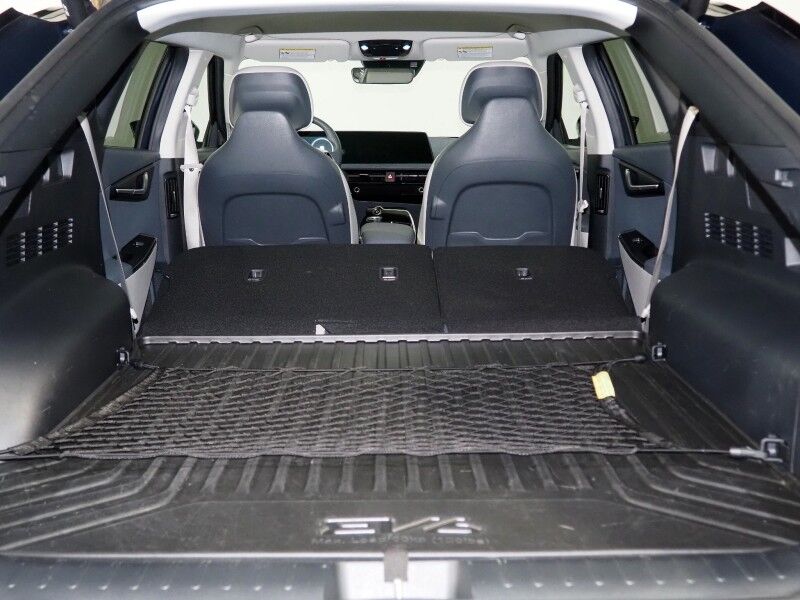 2023 Kia EV6 Wind (77 kWh Battery - 310 Mile Range) *NAVIGATION, SAFETY ALERTS, ADAPTIVE CRUISE, 360 VIEW CAMERAS, DIGITAL COCKPIT, VEGAN LEATHER, CLIMATE SEATS, WIRELESS CHARING, MERIDIAN AUDIO, APPLE CARPLAY Round Rock TX