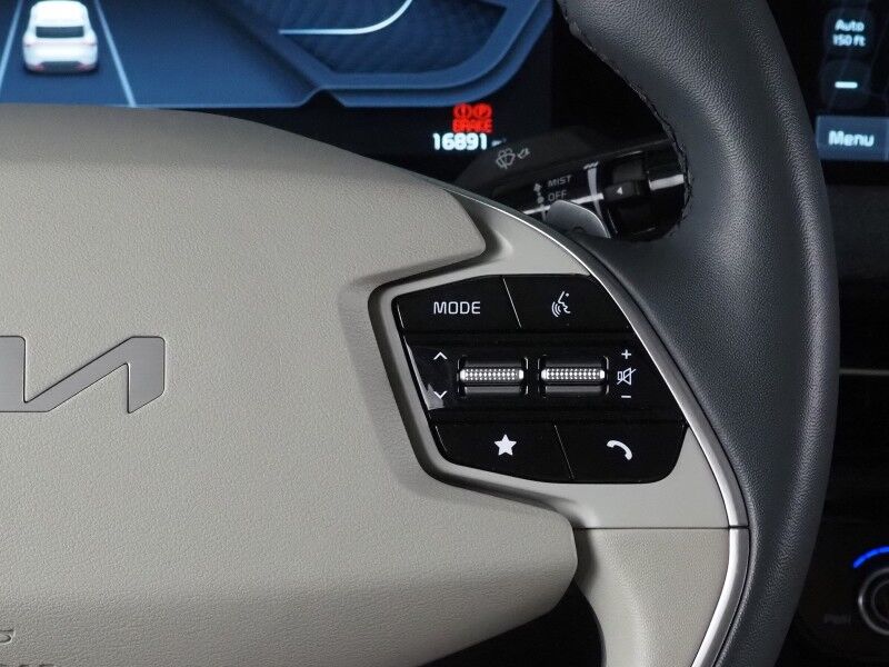 2023 Kia EV6 Wind (77 kWh Battery - 310 Mile Range) *NAVIGATION, SAFETY ALERTS, ADAPTIVE CRUISE, 360 VIEW CAMERAS, DIGITAL COCKPIT, VEGAN LEATHER, CLIMATE SEATS, WIRELESS CHARING, MERIDIAN AUDIO, APPLE CARPLAY Round Rock TX