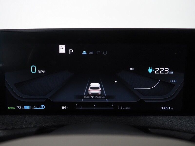 2023 Kia EV6 Wind (77 kWh Battery - 310 Mile Range) *NAVIGATION, SAFETY ALERTS, ADAPTIVE CRUISE, 360 VIEW CAMERAS, DIGITAL COCKPIT, VEGAN LEATHER, CLIMATE SEATS, WIRELESS CHARING, MERIDIAN AUDIO, APPLE CARPLAY Round Rock TX