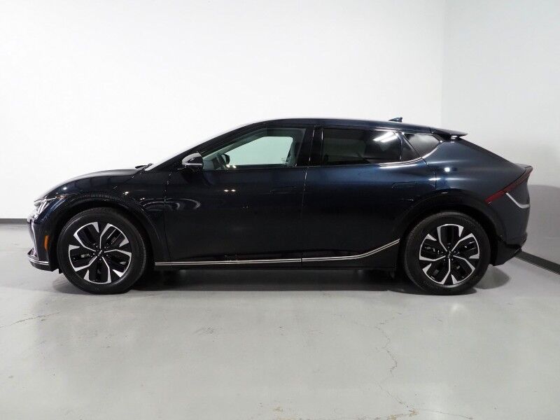 2023 Kia EV6 Wind (77 kWh Battery - 310 Mile Range) *NAVIGATION, SAFETY ALERTS, ADAPTIVE CRUISE, 360 VIEW CAMERAS, DIGITAL COCKPIT, VEGAN LEATHER, CLIMATE SEATS, WIRELESS CHARING, MERIDIAN AUDIO, APPLE CARPLAY Round Rock TX