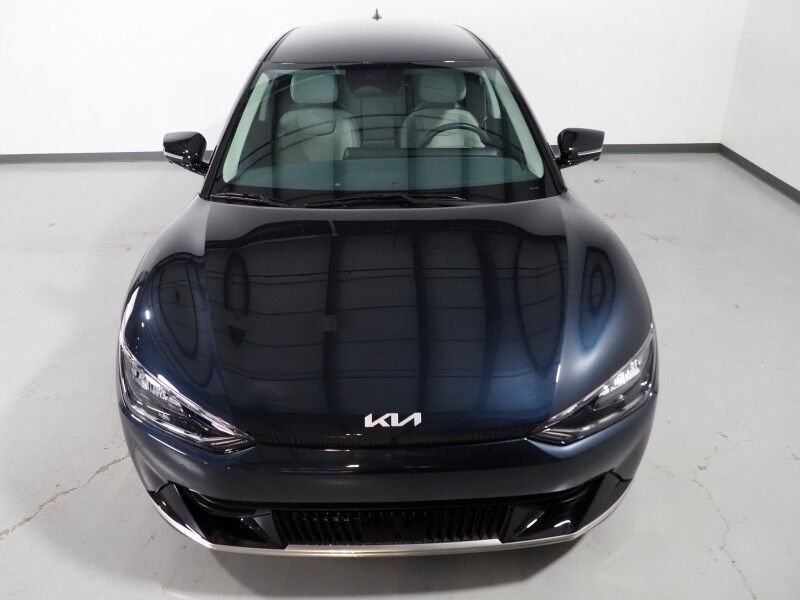 2023 Kia EV6 Wind (77 kWh Battery - 310 Mile Range) *NAVIGATION, SAFETY ALERTS, ADAPTIVE CRUISE, 360 VIEW CAMERAS, DIGITAL COCKPIT, VEGAN LEATHER, CLIMATE SEATS, WIRELESS CHARING, MERIDIAN AUDIO, APPLE CARPLAY Round Rock TX