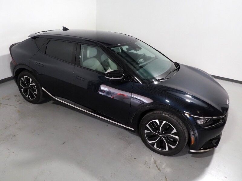 2023 Kia EV6 Wind (77 kWh Battery - 310 Mile Range) *NAVIGATION, SAFETY ALERTS, ADAPTIVE CRUISE, 360 VIEW CAMERAS, DIGITAL COCKPIT, VEGAN LEATHER, CLIMATE SEATS, WIRELESS CHARING, MERIDIAN AUDIO, APPLE CARPLAY Round Rock TX