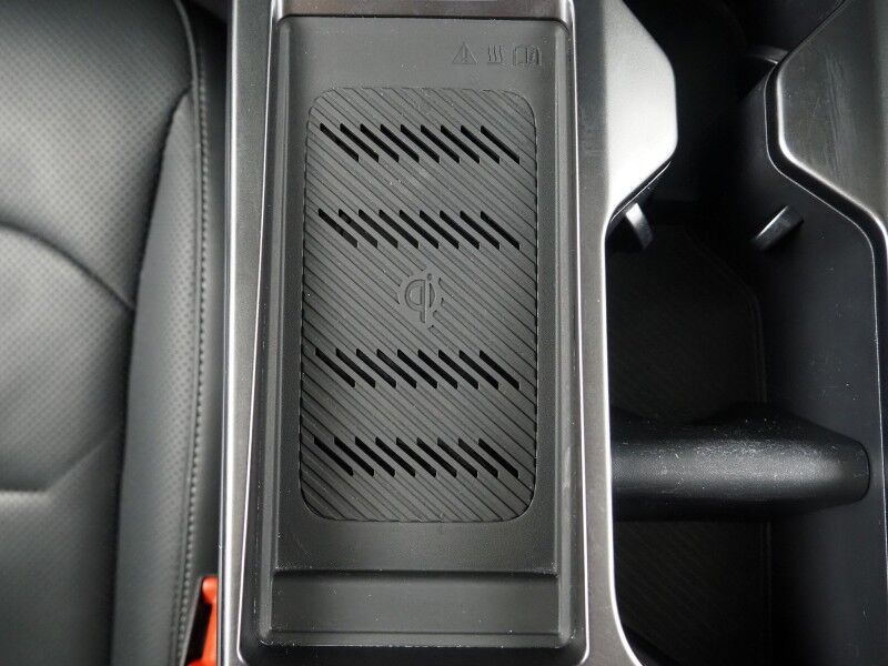 2023 Kia EV6 Wind *NAVIGATION, SAFETY ALERTS, ADAPTIVE CRUISE, 360 VIEW CAMERAS, DIGITAL COCKPIT, VEGAN LEATHER, CLIMATE SEATS, WIRELESS CHARGING, MERIDIAN AUDIO, ANDROID & APPLE Round Rock TX