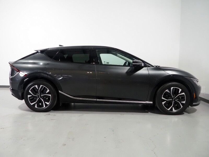 2023 Kia EV6 Wind *NAVIGATION, SAFETY ALERTS, ADAPTIVE CRUISE, 360 VIEW CAMERAS, DIGITAL COCKPIT, VEGAN LEATHER, CLIMATE SEATS, WIRELESS CHARGING, MERIDIAN AUDIO, ANDROID & APPLE Round Rock TX