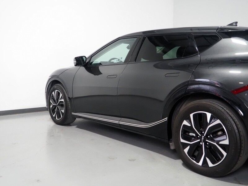 2023 Kia EV6 Wind *NAVIGATION, SAFETY ALERTS, ADAPTIVE CRUISE, 360 VIEW CAMERAS, DIGITAL COCKPIT, VEGAN LEATHER, CLIMATE SEATS, WIRELESS CHARGING, MERIDIAN AUDIO, ANDROID & APPLE Round Rock TX